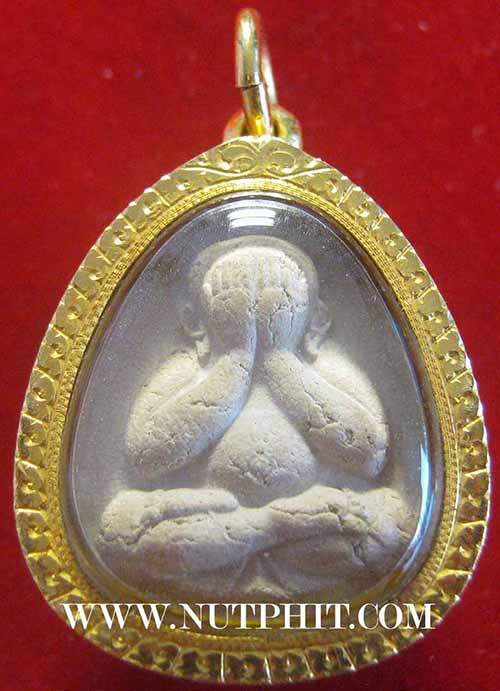 พระปิดตาหลวงพ่อแก้วรุ่นแรก เลี่ยมทองคำแท้+บัตรรับรองพระแท้*300