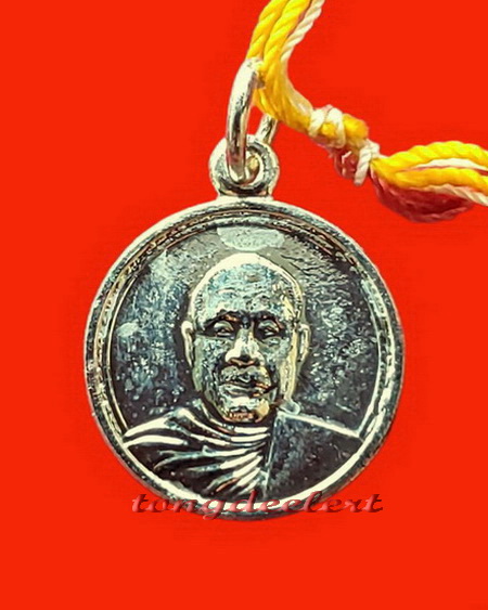 ประคำไม้ หลวงพ่ออุตตมะ วัดวังก์วิเวการาม จ.กาญจนบุรี สวยมากค่ะ