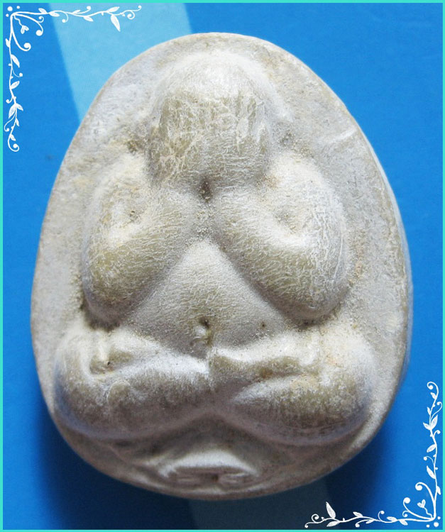 ..ลพ.เบี่ยง วัดทุ่งสมอ พระปิดตามหาลาภ เนื้อผงเก่าๆ หลังยันต์ห้า รุ่นเสาร์ห้า ปี 36..