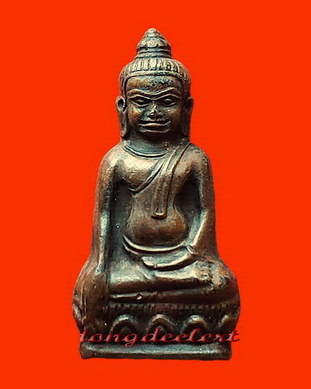 พระหูยาน ปืนแตก จปร. รุ่น 100 ปี วัดราชบพิธ ปี 2513 ค่ะ