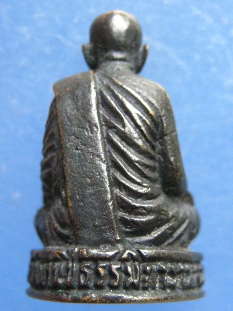 รูปหล่อ หลวงปู่บุญเลี้ยง วัดพานิชธรรมิการาม ลพบุรี