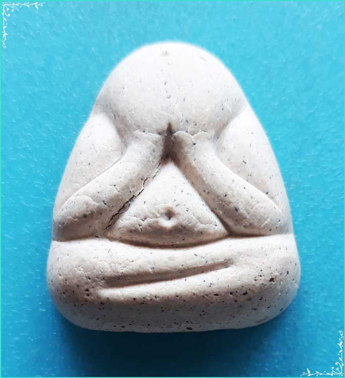 ..ลพ.บุญ วัดทุ่งเหียง ชบ. พระปิดตามหาลาภ เนื้อผงเก่าๆ หลังยันต์ ปี 55 ฝังตะกรุดคู่เงิน-ทองคำ..