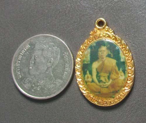 หนังสือ ล็อกเด็ตหลวงพ่อพรหม  วัดขนุน  จ.จันทบุรี   