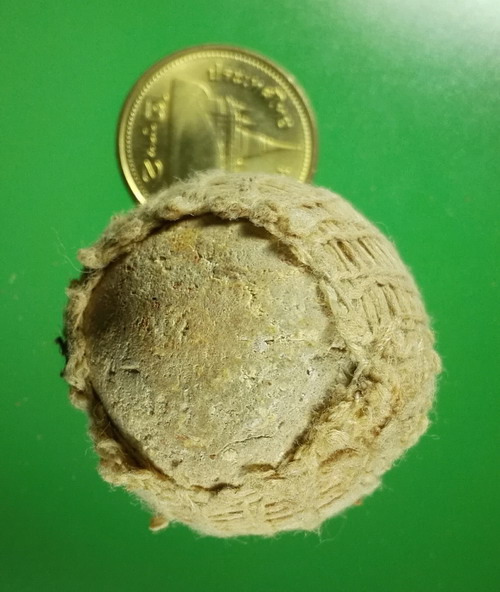 ลูกอมหลวงพ่อปลอด วัดในปากทะเล เพชรบุรี ถักเชือก