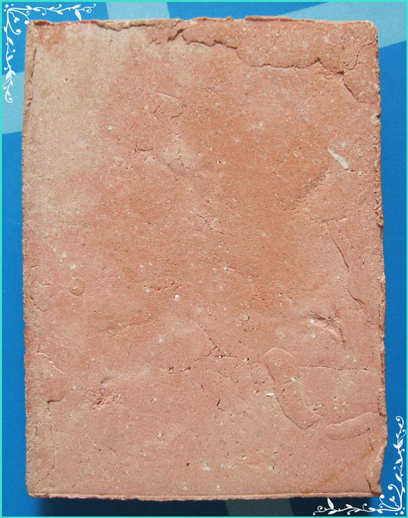 ..ลพ.ชำนาญ วัดบางกุฎีทอง ปท. พระผงหนุนดวง รูปซ้อน เนื้อผงเก่าๆ หลังเรียบ สีชมพู..