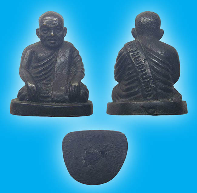 รูปหล่อ  รุ่น 2 หลวงพ่อเปรื่อง วัดบางคลาน พิจิตร ปี ๒๕๓๗