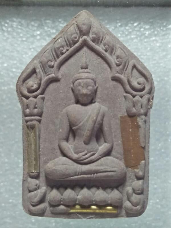 พระขุนแผนฝังตะกรุด 3 ดอก พระอาจารย์เสรี วัดห้วยใหญ่ บางละมุง ชลบุรี ฝังเส้นเกศา