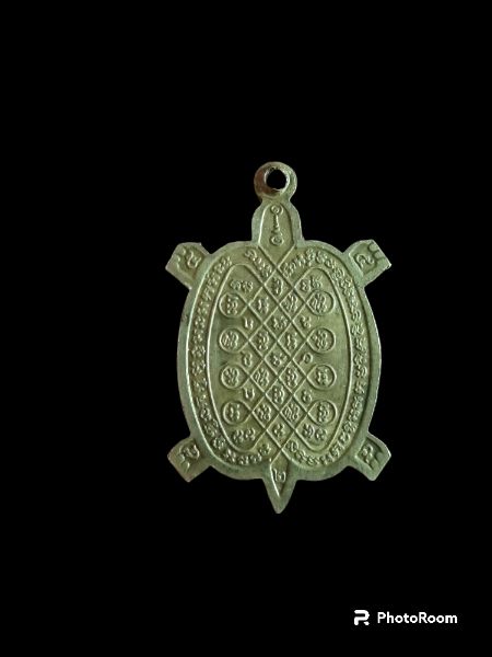 เต่าสร้างตัวหลวงพ่อทรง