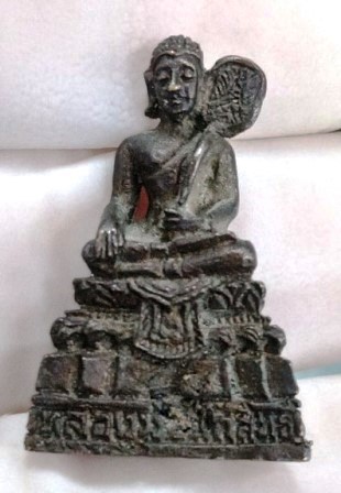 รูปหล่อพระพุทธหลวงพ่อศักดิ์สิทธิ์ วัดมหาธาตุวรวิหาร จ.เพชรบุรี