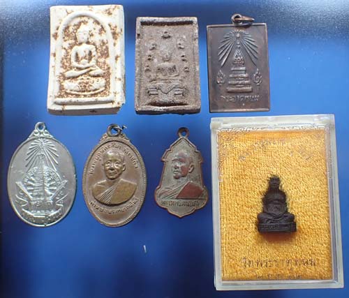 เหรียญพระธาตุพนมปี ๑๘ และสุดยอดพระเครื่องจากนครพนมอีก 6 องค์*75