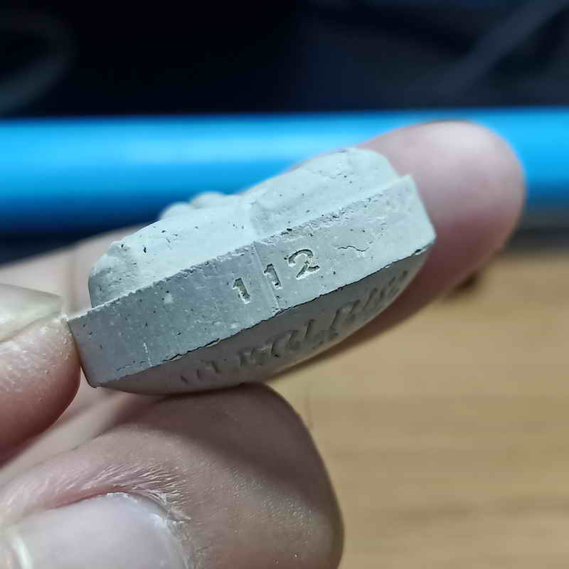 พระปิดตาจัมโบ้ 2 หลวงปู่หมุน วัดบ้านจาน อ.กันทรารมย์ จ.ศรีสะเกษ ปี 2565 เนื้อเทาผงธูป ตะกรุดทองแดง