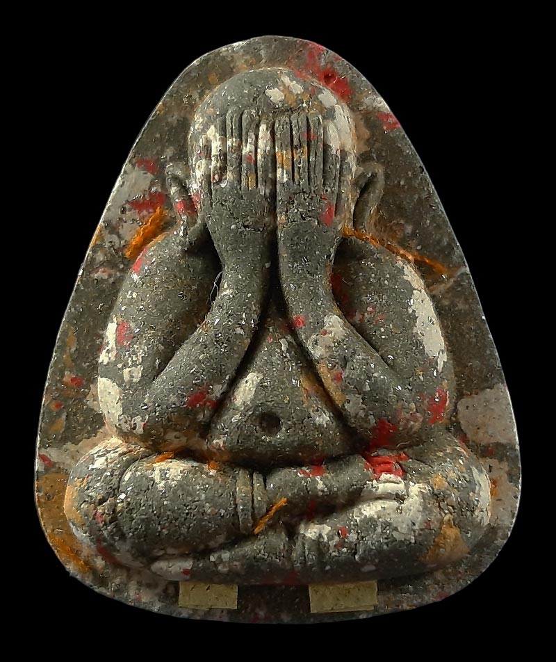 พระปิดตา หลวงพ่อคูณ วัดบัลลังก์ รุ่นปลดหนี้ ปี66 เนื้อก้นครก ตะกรุดทองคำ พลอยเสก เกษา-จีวร หมายเลข98