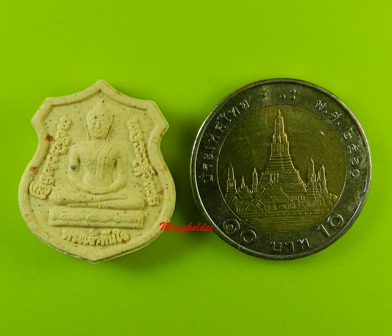 หลวงพ่อทันใจ วัดพระธาตุดอยคำ จ.เชียงใหม่ รุ่นมหาเศรษฐีทันใจ เนื้อผงดอกมะลิ ปี60 สภาพสวย