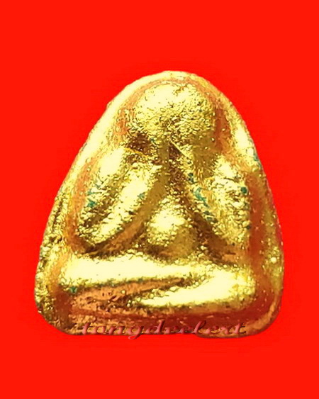 พระปิดตา หลวงพ่อเล็ก วัดสันติคิรีศรีบรมธาตุ(วัดเขาดิน) จ.กาญจนบุรี พิมพ์กรรมการปิดทองเดิม สวยมากค่ะ