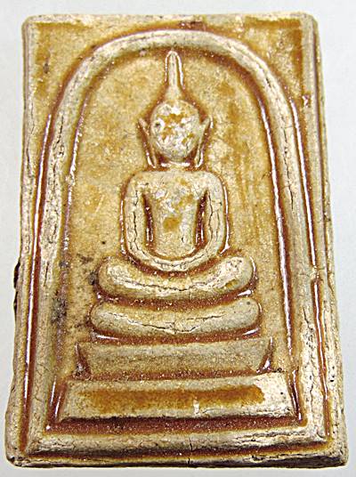 พระผงวัดเกาะกลอย จ.ระยอง ปี 2514 พิมพ์สมเด็จ หลวงปู่ทิม วัดละหารไร่ ร่วมปลุกเสก