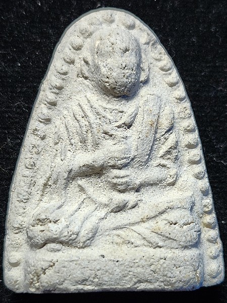 วัดระฆังโฆสิตาราม กทม  พระผง พิมพ์รูปเหมือนสมเด็จโต หลวงปู่นาค หลังเรียบ ปี 2495