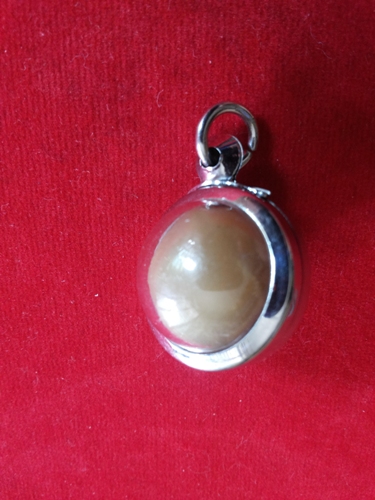 ลูกอมเทียนชัยผสมเกศาหลวงพ่อ หลวงพ่ออุดม วัดพิชัยสงคราม อยุธยา 