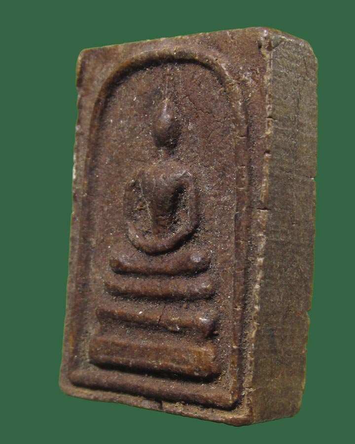 หลวงพ่อมหาวิบูลย์ วัดโพธิคุณ จ.ตาก พระสมเด็จพิมพ์คะแนนว่านหลังยันต์