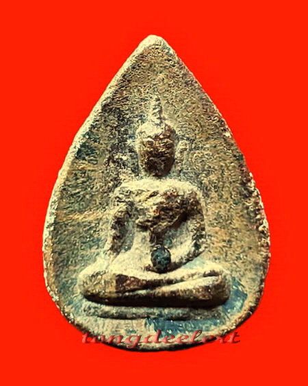 พระท่ากระดานพิมพ์กลีบบัว หลวงพ่อนารถ วัดศรีโลหะราษฎร์บำรุง จ.กาญจนบุรี เนื้อตะกั่วสนิมแดงค่ะ