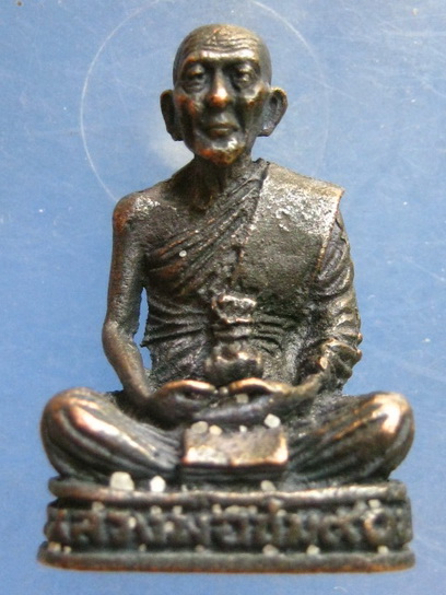 รูปหล่อ หลวงพ่อชม วัดนางใน อ่างทอง 90 ปี