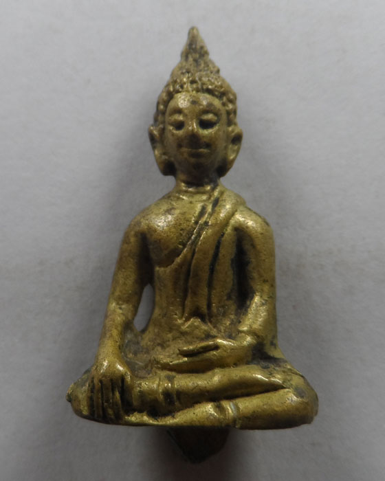 พระยอดธง วัดพระธาตุแหลมลี่ จ.แพร่