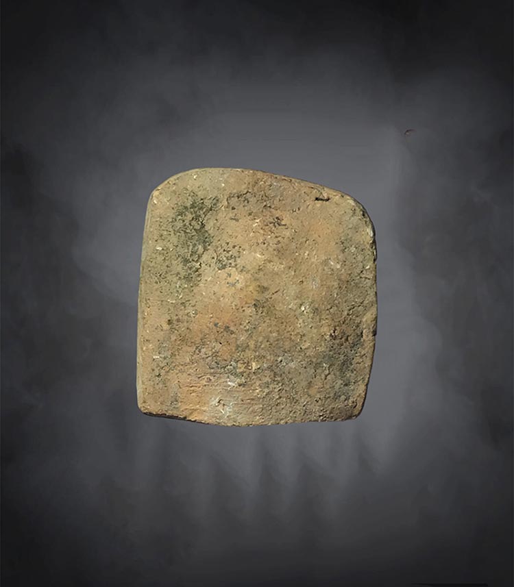 พระปิดตา ผสมผงกนะดูกผี หลวงพ่อพุ่ม วัดโคกสวาย จ.นครราชสีมา ปี2473 เคาะเดียวแดง