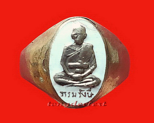 แหวนหลวงปู่ไข่ วัดบางเลน จ.สุพรรณบุรี ลงยาสีขาว สวยมากค่ะ