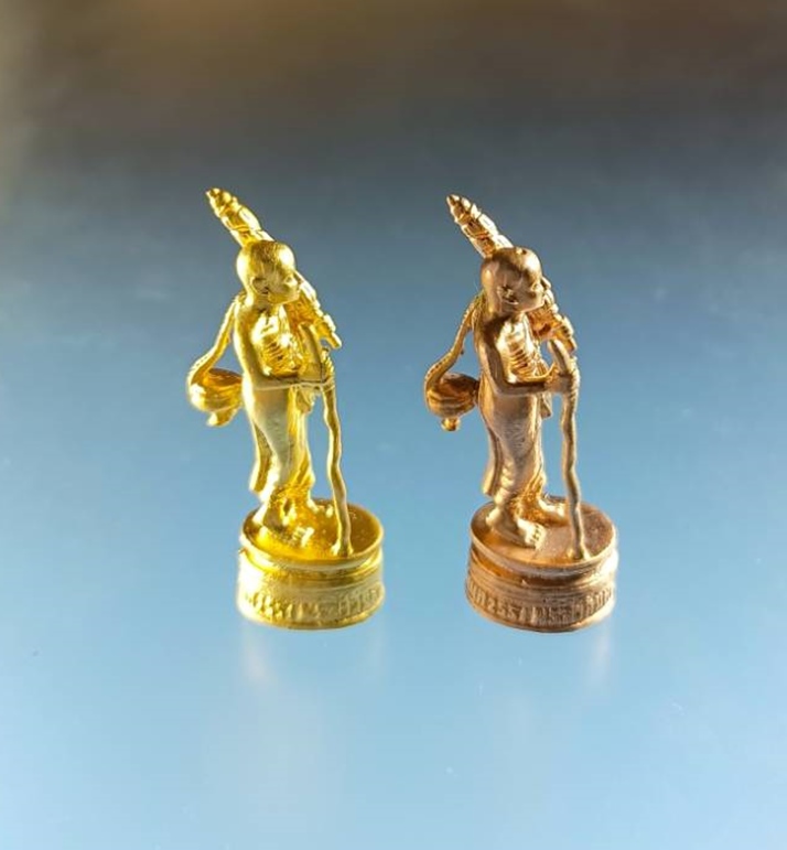 พระสีวลี พระอรหันต์ ปางธุดงค์พร้อมเครื่องอัฐบริขาร รุ่นสร้างพระวิหาร ปี52 วัดนก กรุงเทพมหานคร