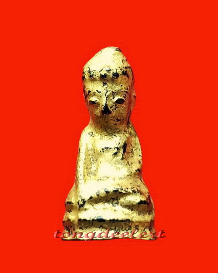 พระบัวเข็มศิลปะมอญพม่า เนื้อครั่งพุทราลงรักปิดทอง ขนาดห้อยคอ สวยมากค่ะ