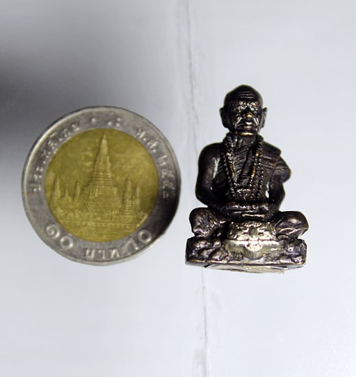 E320รูปหล่อชินบัญชรรุ่นแรก  เนื้อนวะ เสือหน้ากากเงิน ตะกรุดเงิน หลวงปู่วัน จันทวังโส เทวดาขมังเวทย์