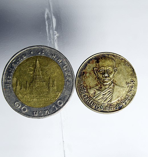 E254เหรียญหลวงพ่อพุธ วัดป่าสาลวัน รุ่นแข่งขันกีฬาเยาวชนแห่งชาติ เนื้ออัลปาก้า