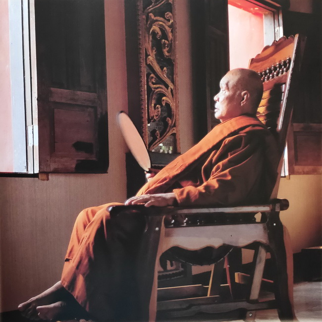 พระบุเรงนอง หลวงพ่ออุตตมะ วัดวังก์วิเวการาม จ.กาญจนบุรี ฉลอง อายุ 84 ปี เนื้อทองแดง สวยมากค่ะ