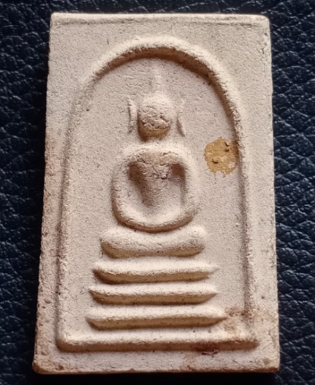 สมเด็จเขี้ยวแก้ว พิมพ์ใหญ่ หลวงปู่ก๋วน วัดตะเคียนทอง เคาะเดียว