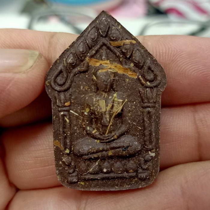 พระขุนแผนโคตรเศรษฐี รุ่นแรก หลวงปู่รอดวัดสิทธิอุดม จ.อุบลราชธานี ปี 2565 เนื้อผง มวลสารแน่น