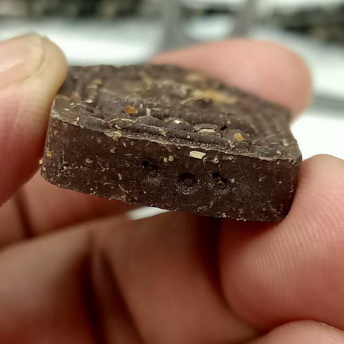 พระขุนแผนโคตรเศรษฐี รุ่นแรก หลวงปู่รอดวัดสิทธิอุดม จ.อุบลราชธานี ปี 2565 เนื้อผง มวลสารแน่น