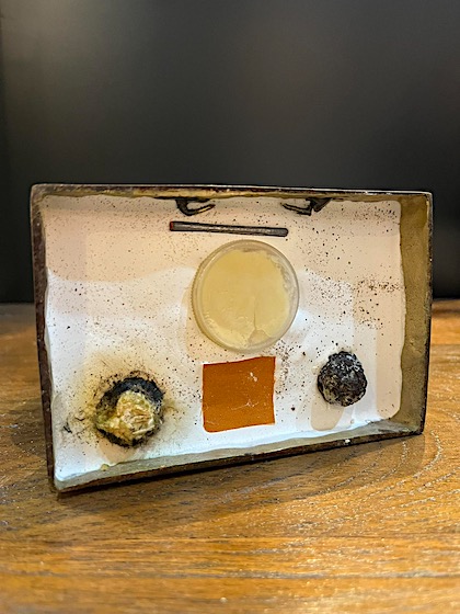 พระอุเชนทร์ หน้าตัก 5นิ้ว รมสีเขียวมรกต-ฐานแดง หลวงปู่อิ่ม วัดทุ่งนาใหม่