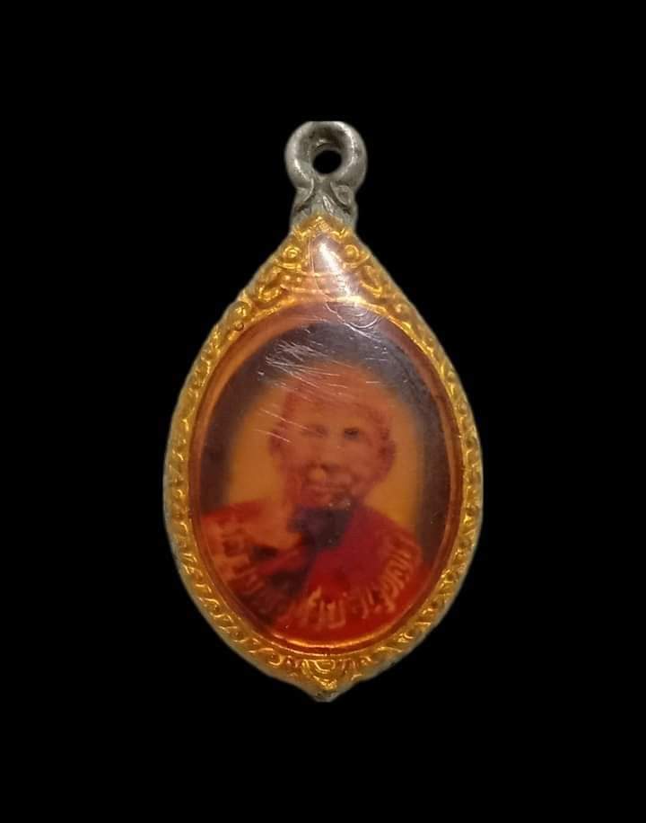 ล็อกเก็ตหลวงพ่อช่วยวัดตะโหมด จ.พัทลุง