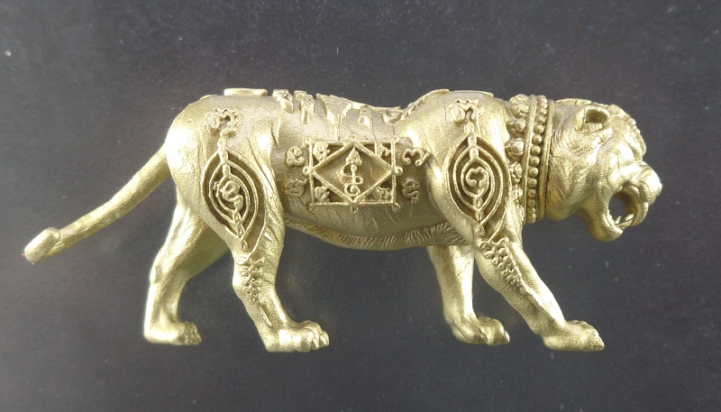 รูปหล่อเสือ หลวงพ่อพัฒน์ วัดห้วยด้วน จ.นครสวรรค์ รุ่นราชันพยัคฆ์อาคม มหาอำนาจ มหาบารมี สวยครับ