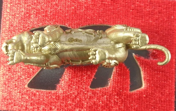 รูปหล่อเสือ หลวงพ่อพัฒน์ วัดห้วยด้วน จ.นครสวรรค์ รุ่นราชันพยัคฆ์อาคม มหาอำนาจ มหาบารมี สวยครับ