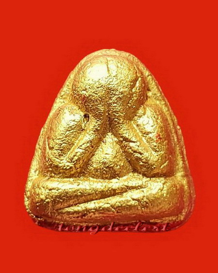 พระปิดตา หลวงพ่อเล็ก วัดสันติคิรีศรีบรมธาตุ(วัดเขาดิน) จ.กาญจนบุรี พิมพ์กรรมการปิดทองเดิม สวยมากค่ะ