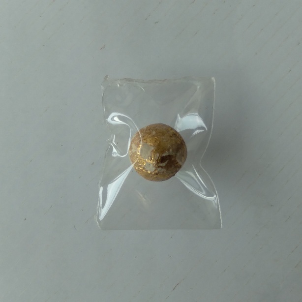 ลูกอมไม่ทราบที่