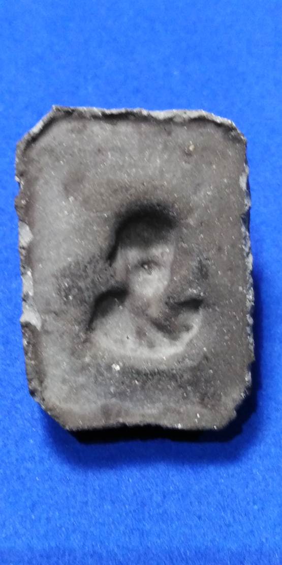 58.พระเนื้อผงพิมพ์ขี่ไก่หลวงพ่อปานวัดบางนมโค