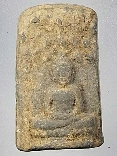 พระผงกระดูกผี พ่อท่านเจิม วัดหอยราก พ.ศ. 2499 พิมพ์ปรกโพธิ์เล็ก