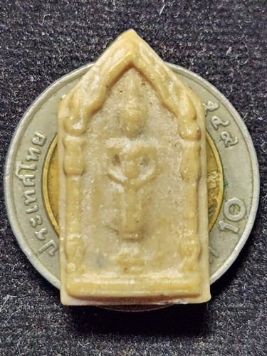 วัดพระพุทธบาทฯ จ.สระบุรี พระประจำวัน ปี 2527 เนื้อผงน้ำมัน