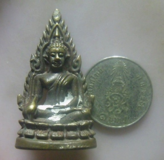 **วัดใจ**รูปหล่อพระพุทธชินราช หลังอกเลา วัดใหญ่ฯ พิษณุโลก เนื้อโลหะผสม**มีเจิมแป้ง ใต้ฐานตอกโค้ด สวย