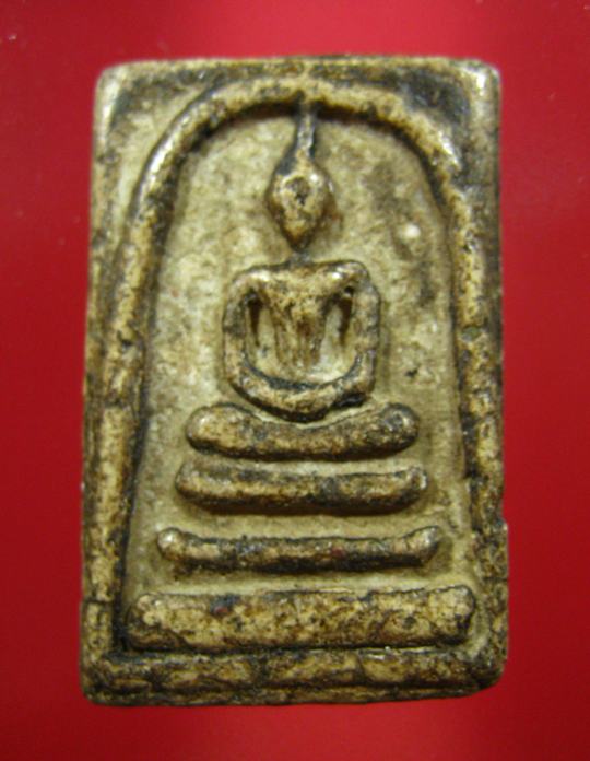 พระสมเด็จ เนื้อหามวลสารดี สวยไม่ทราบที่ครับ