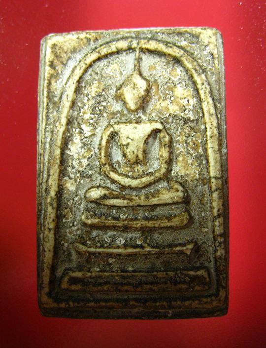 พระสมเด็จ เนื้อหามวลสารดี สวยไม่ทราบที่ครับ