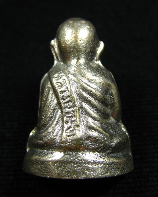 พระพิมพ์หลวงพ่อเงิน เนื้อสวย ไม่ทราบที่ครับ