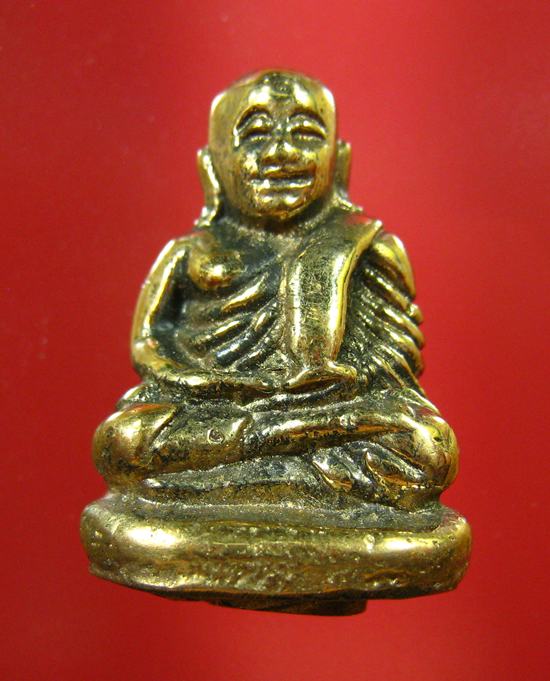 พระพิมพ์หลวงพ่อเงิน เนื้อสวย ไม่ทราบที่ครับ