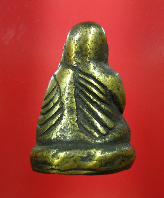 พระพิมพ์หลวงพ่อเงิน เนื้อสวย ไม่ทราบที่ครับ